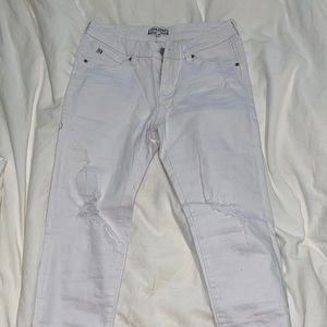 White distressed jeans
